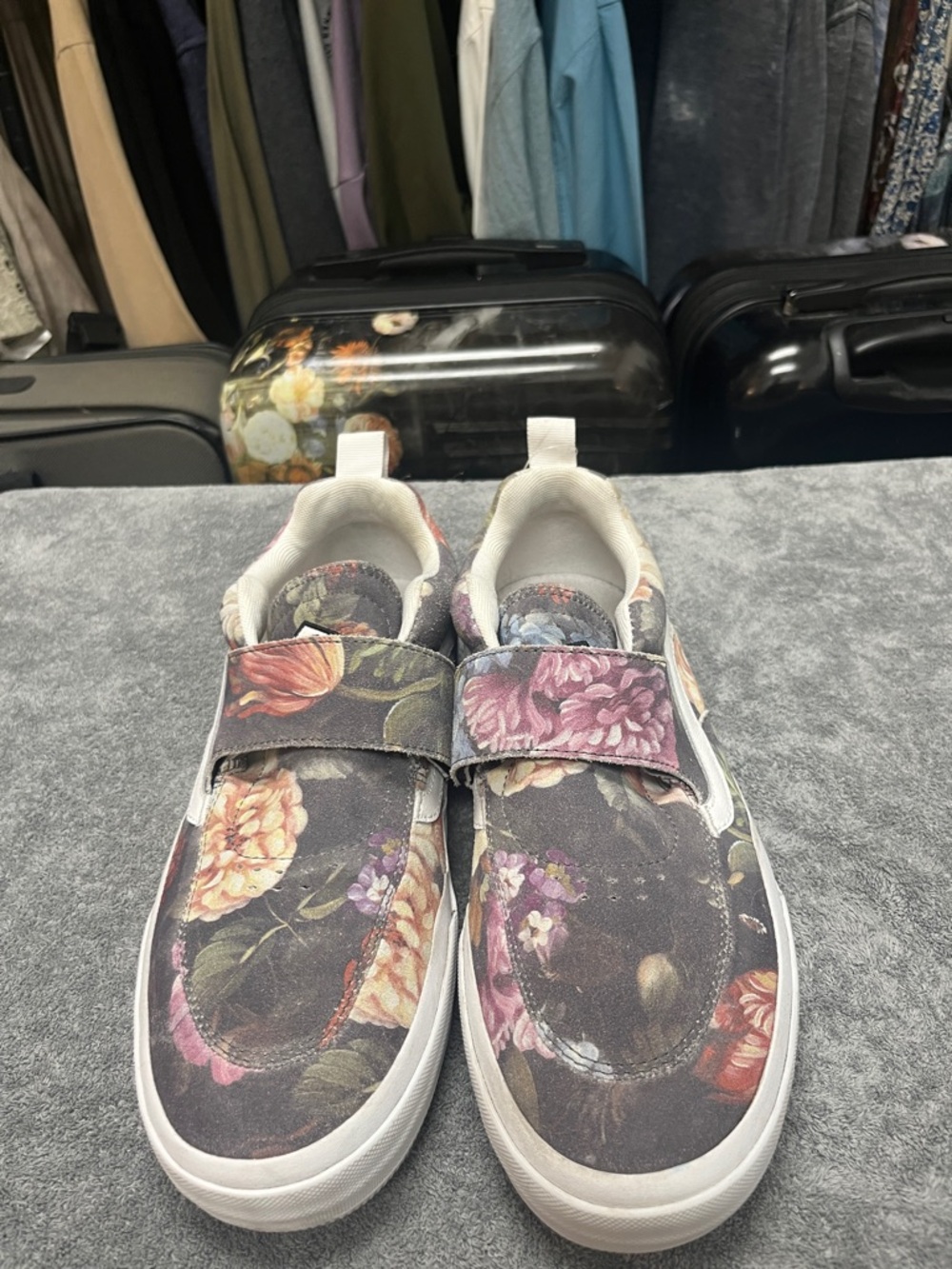 Vans Kyle Walker V- Floral Pattern EUC - Picture 4 of 6